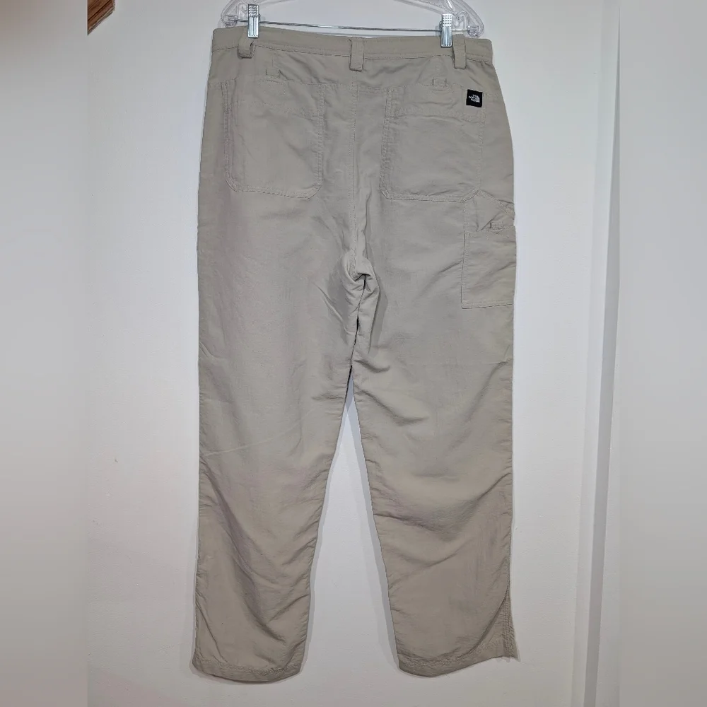 The North Face Men's 38x32 Nylon Tan Cargo Pants Lightweight Hiking Fishing